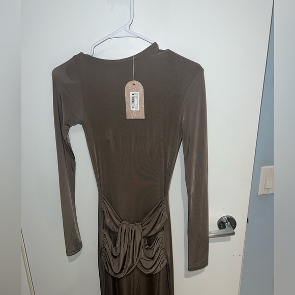 Meshki Halcyon Long Sleeve Slinky Maxi Dress - Coco XXS - Picture 4 of 7